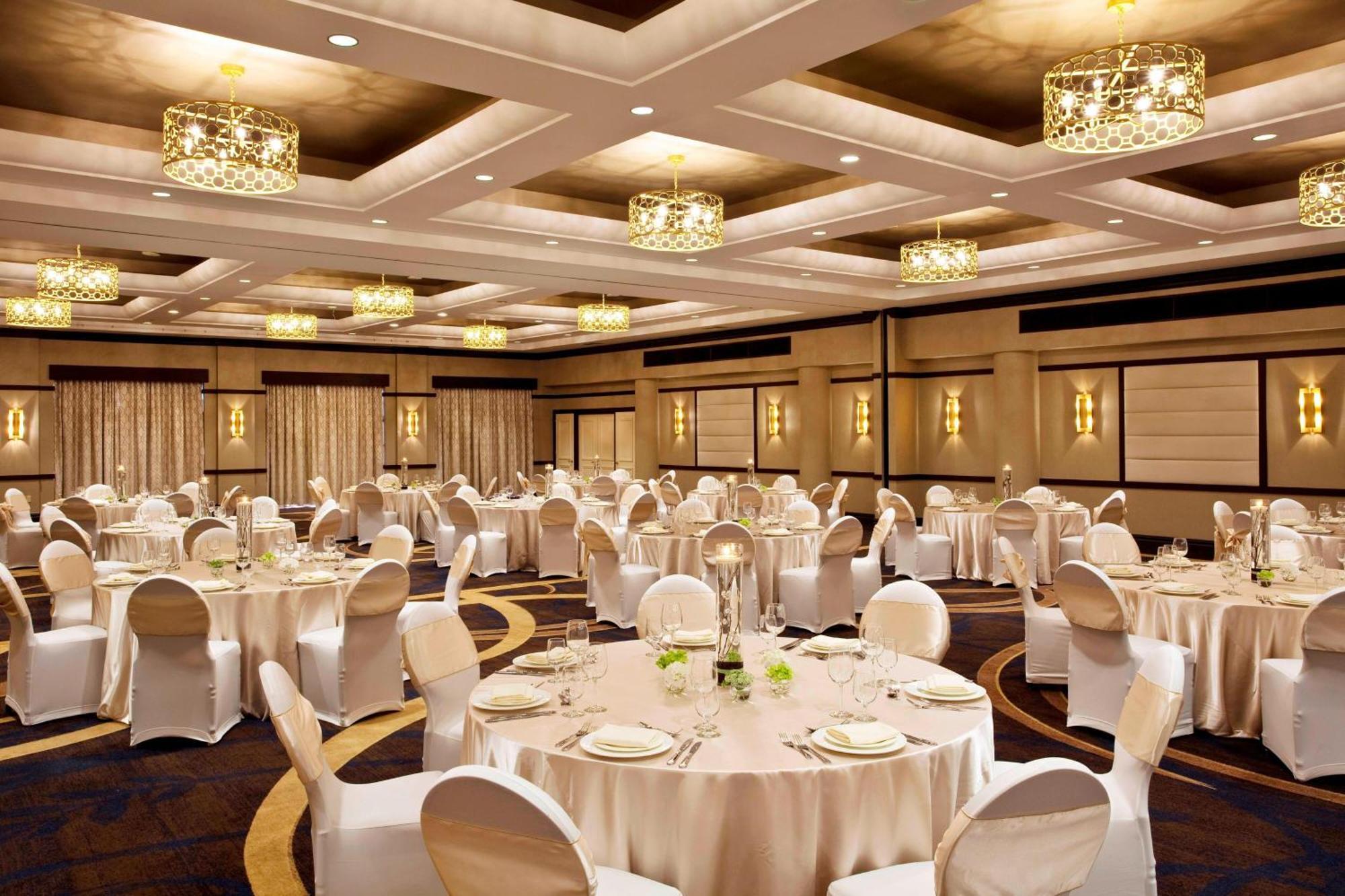Sheraton Laguardia East Hotel Ню Йорк Екстериор снимка