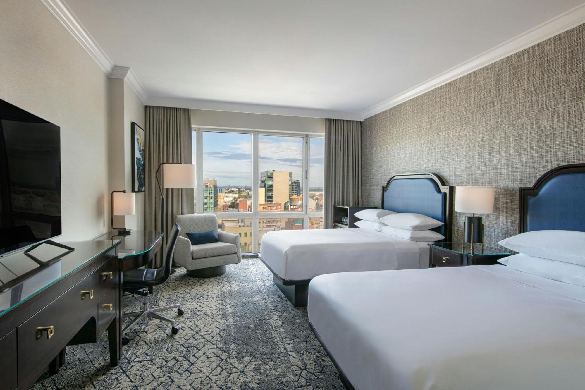 Sheraton Laguardia East Hotel Ню Йорк Екстериор снимка
