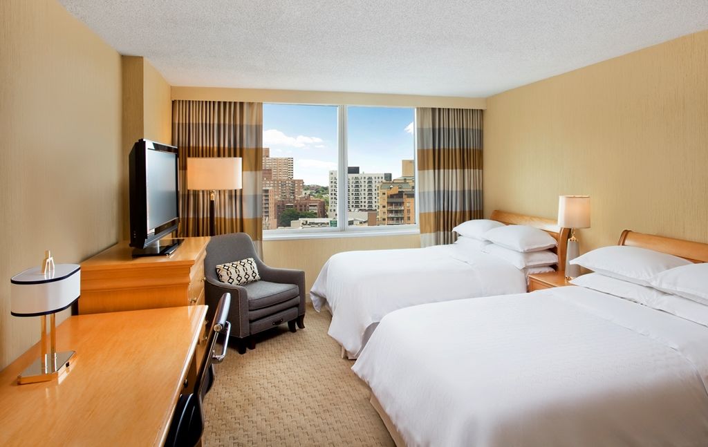 Sheraton Laguardia East Hotel Ню Йорк Стая снимка