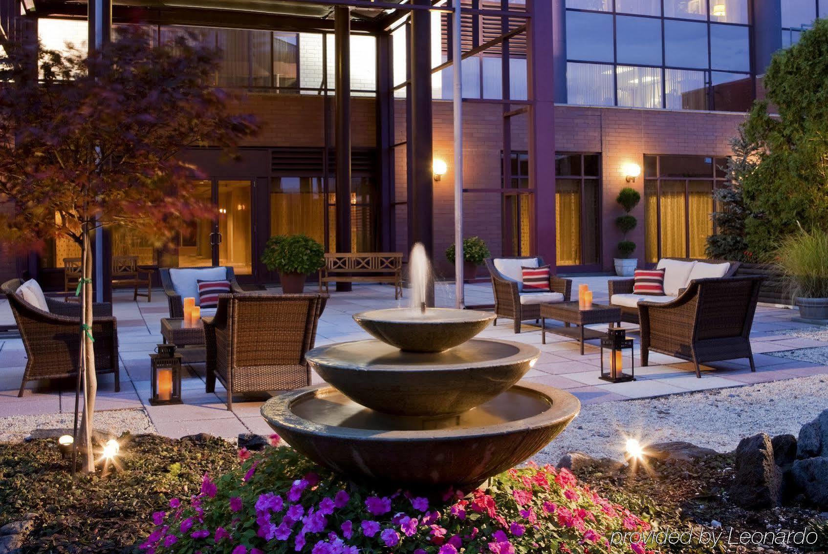 Sheraton Laguardia East Hotel Ню Йорк Екстериор снимка