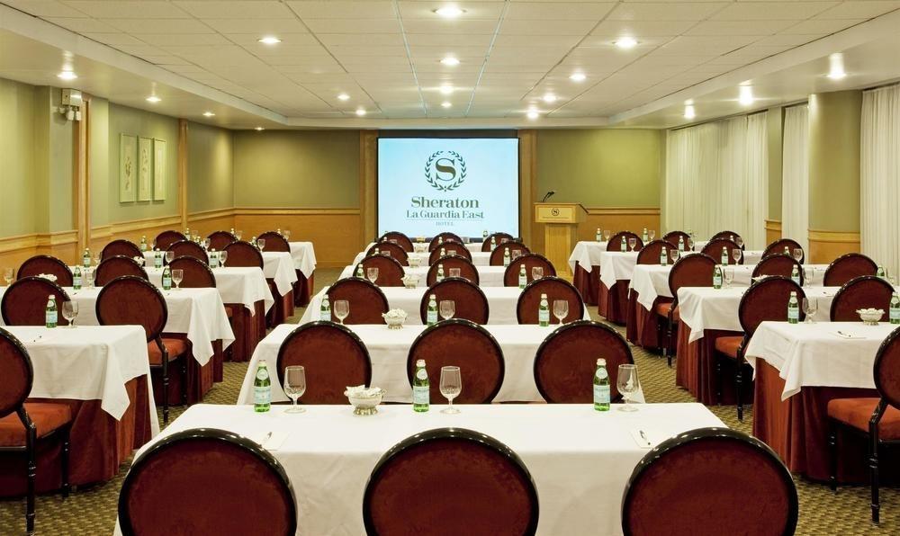 Sheraton Laguardia East Hotel Ню Йорк Екстериор снимка